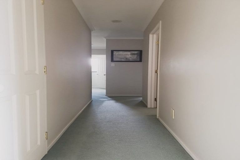 Photo of property in 19 Limerick Place, Dannemora, Auckland, 2016