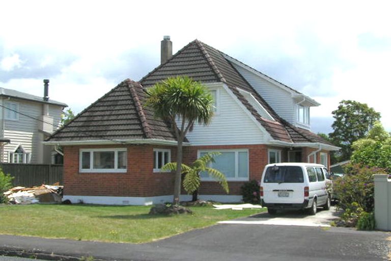 Photo of property in 6 Cameron Street, Takapuna, Auckland, 0622