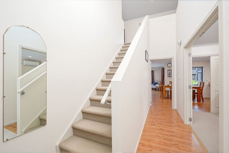 Photo of property in 48 Basra Drive, Henderson, Auckland, 0612