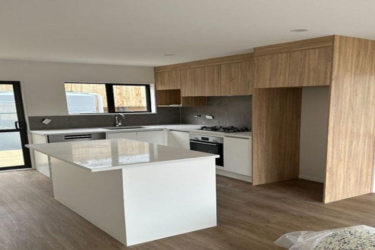 Photo of property in 11c Regency Place, Sunnynook, Auckland, 0632