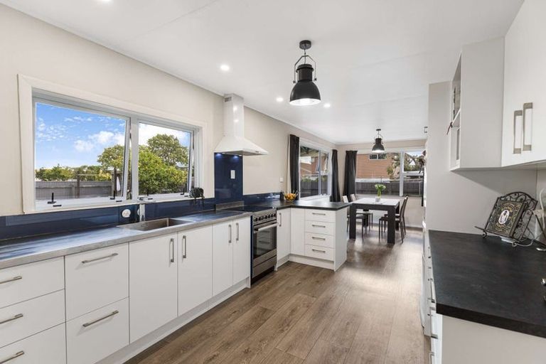 Photo of property in 4 Aspiring Avenue, Milson, Palmerston North, 4414