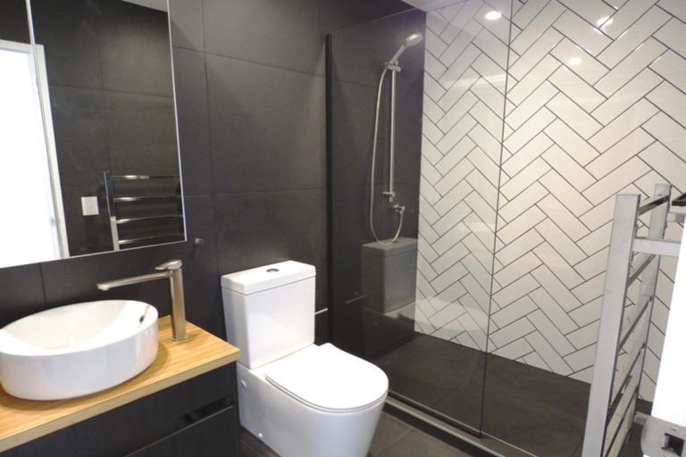 Photo of property in 12/165 Hobsonville Point Road, Hobsonville, Auckland, 0616