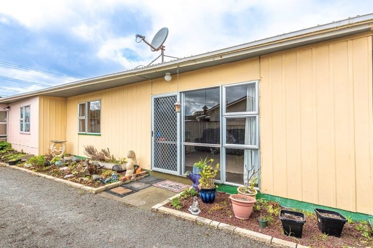 Photo of property in 63b Polson Street, Castlecliff, Whanganui, 4501