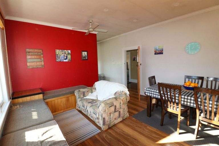 Photo of property in 46 Swinburn Street, Dannevirke, 4930