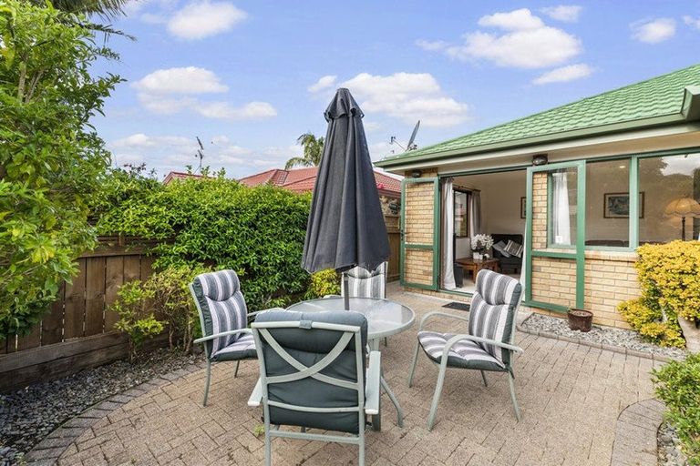 Photo of property in 28 Red Hibiscus Road, Stanmore Bay, Whangaparaoa, 0932