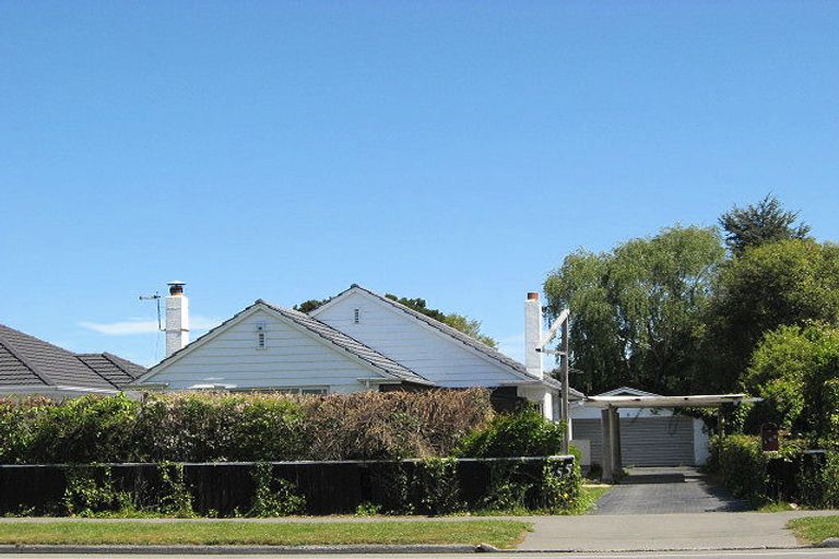 Photo of property in 155 Memorial Avenue, Burnside, Christchurch, 8053