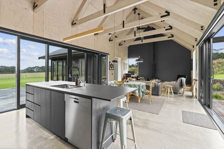 Photo of property in 17 Goodnight Lane, Ocean Beach, Featherston, 5773