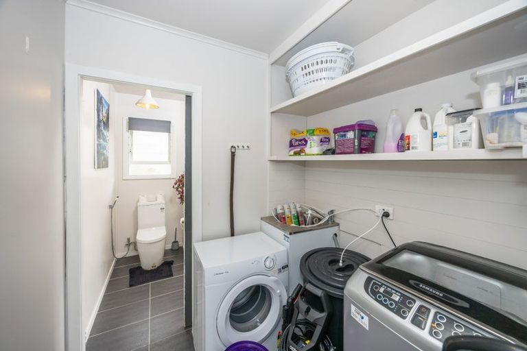 Photo of property in 15 Matthews Crescent, Melville, Hamilton, 3206