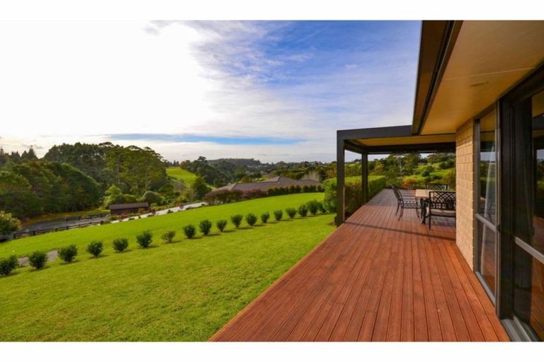 Photo of property in 16 Access Heights, Kerikeri, 0230