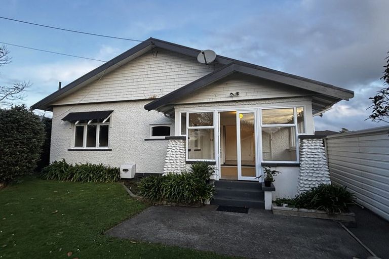 Photo of property in 8 Bell Street, Welbourn, New Plymouth, 4310