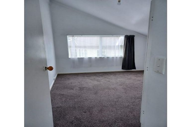 Photo of property in 1 Corlett Street, Johnsonville, Wellington, 6037