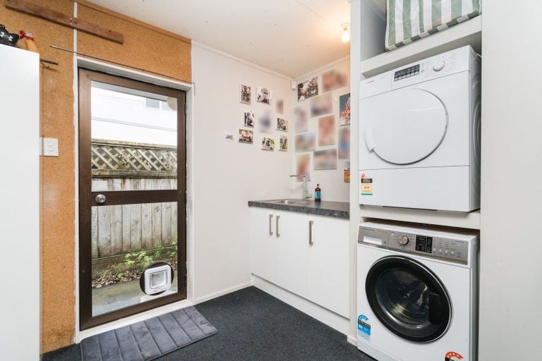 Photo of property in 108 John F Kennedy Drive, Milson, Palmerston North, 4414