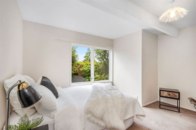 Photo of property in 14 Chatswood Place, Bishopdale, Christchurch, 8051