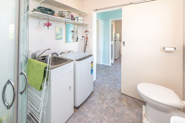 Photo of property in 31 Karaka Street, Castlecliff, Whanganui, 4501