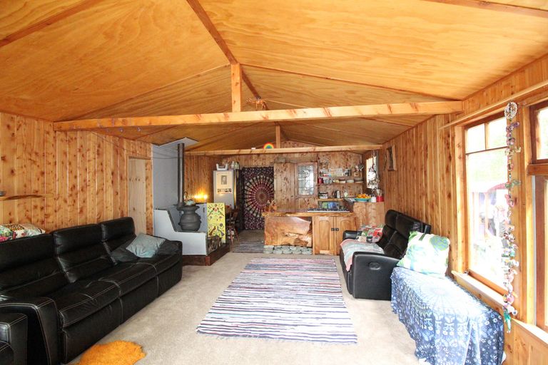 Photo of property in 21 Farm Street, Lumsden, 9730