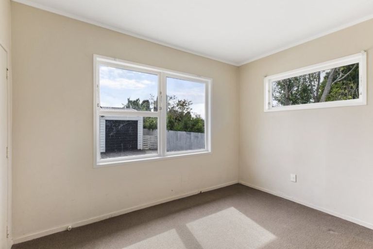 Photo of property in 76 Thompson Terrace, Manurewa, Auckland, 2102