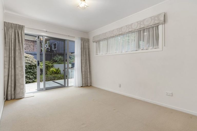 Photo of property in 9 Argo Drive, Half Moon Bay, Auckland, 2012