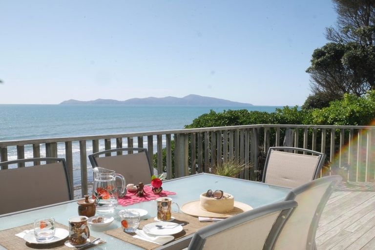 Photo of property in 68 Ames Street, Paekakariki, 5034