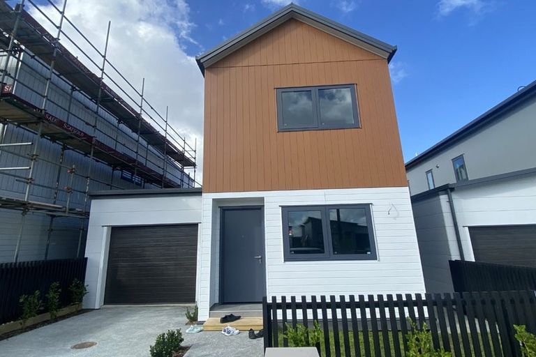 Photo of property in 42 Farranfore Road, Opaheke, 2113