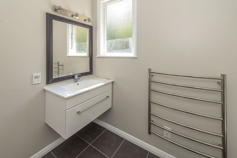 Photo of property in 48 Kent Road, Saint Johns Hill, Whanganui, 4501