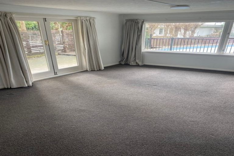 Photo of property in 4 Seaview Road, Paremata, Porirua, 5024