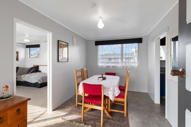 Photo of property in 23 Lindsey Crescent, Springvale, Whanganui, 4501