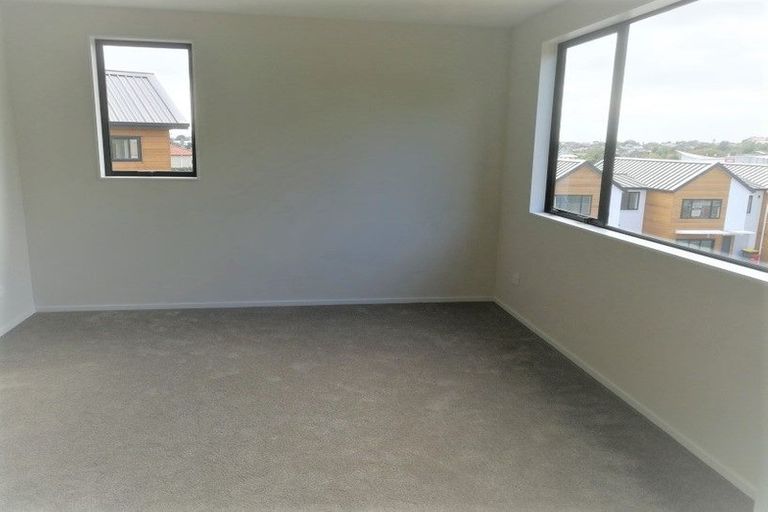 Photo of property in 44 Seafarer Crescent, Stanmore Bay, Whangaparaoa, 0932