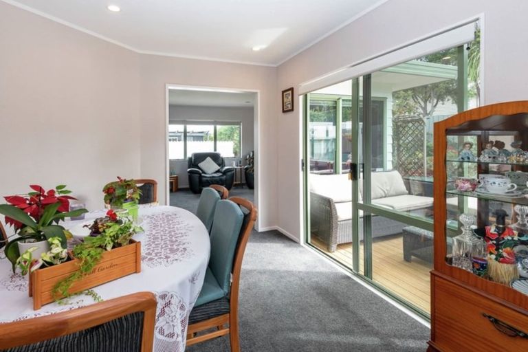 Photo of property in 1/6 Patons Road, Howick, Auckland, 2014