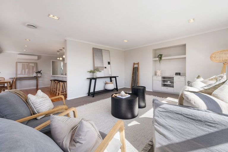 Photo of property in 39 Inwoods Road, Parklands, Christchurch, 8083