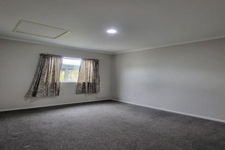 Photo of property in 8 Lomas Place, Manurewa, Auckland, 2102