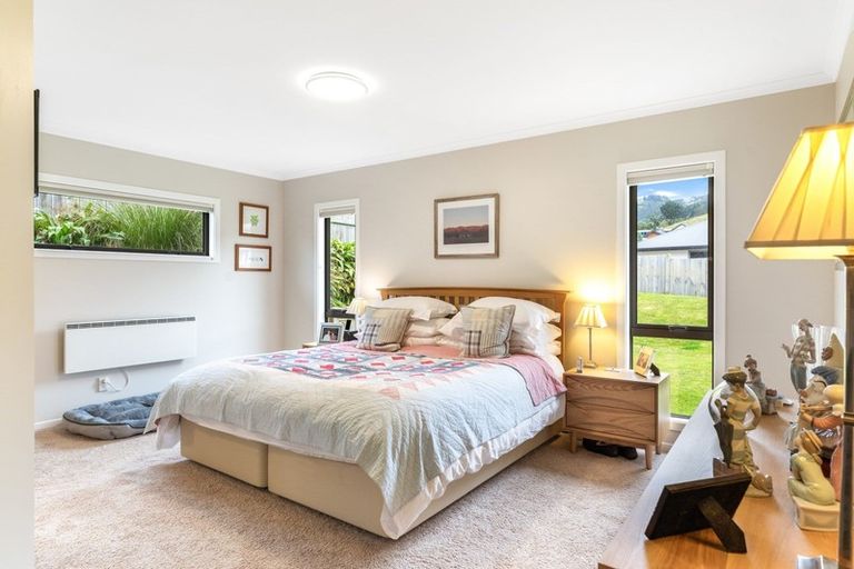 Photo of property in 6 Glendermid Close, Sawyers Bay, Port Chalmers, 9023