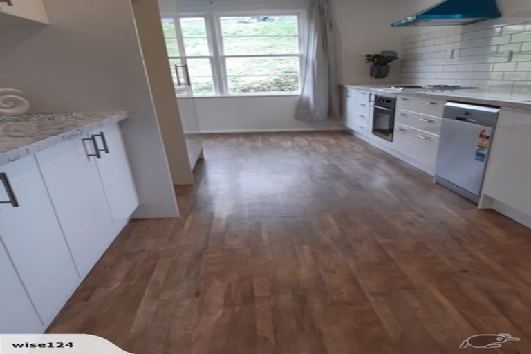 Photo of property in 39 Cardiff Crescent, Cannons Creek, Porirua, 5024