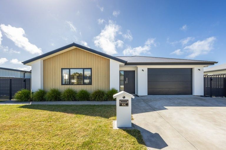 Photo of property in 44 Hunter Drive, Awatoto, Napier, 4110