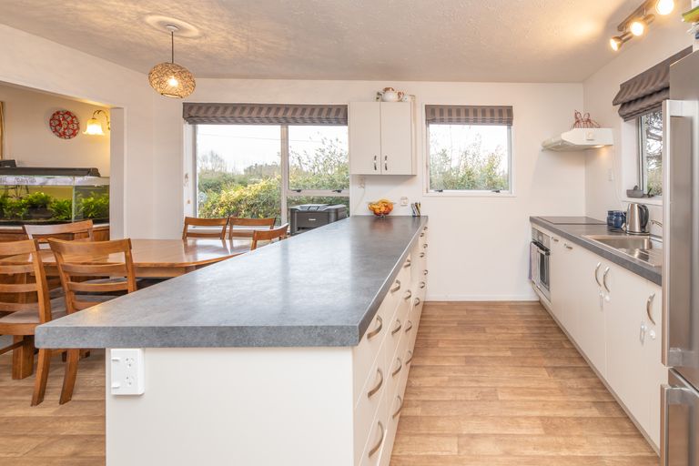 Photo of property in 10b Burnridge Place, Belfast, Christchurch, 8051