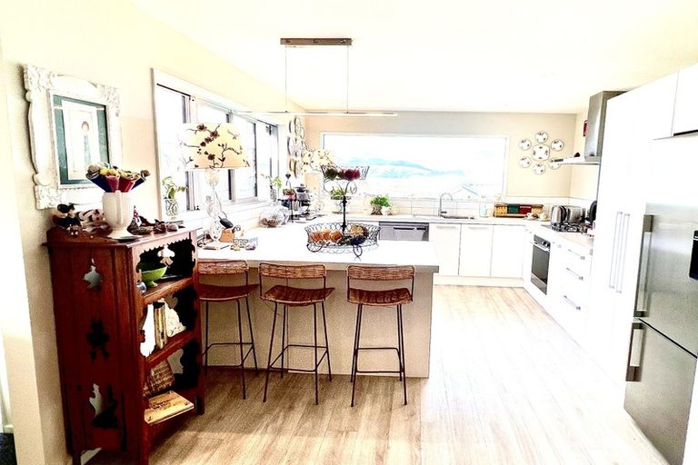 Photo of property in 1 Simeon Quay, Lyttelton, 8082