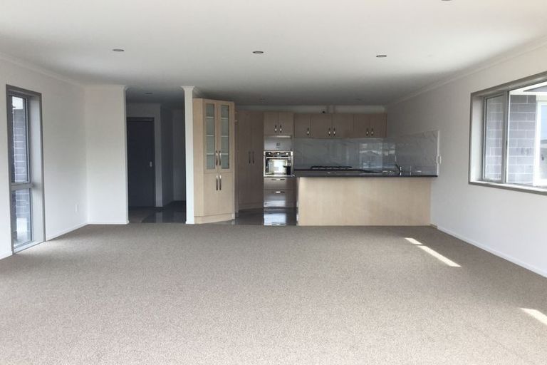 Photo of property in 48 Cyrus Street, Whalers Gate, New Plymouth, 4310