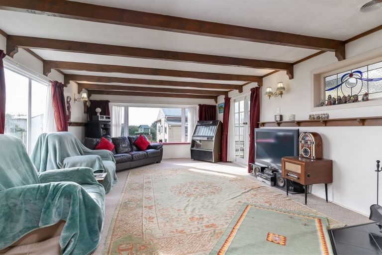 Photo of property in 15 Haswell Street, Eketahuna, 4900