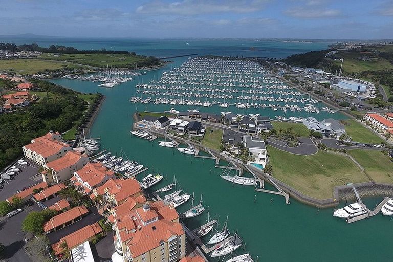 Photo of property in 76 Harbour Village Drive, Gulf Harbour, Whangaparaoa, 0930