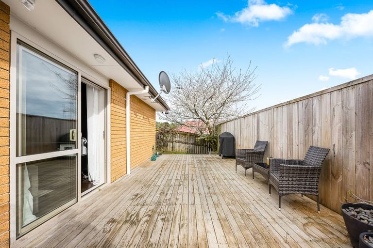 Photo of property in 4 Anna Lane, Glen Eden, Auckland, 0602