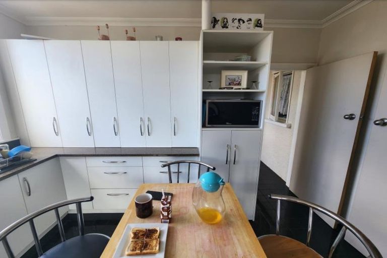 Photo of property in 581 Queen Street East, Levin, 5510