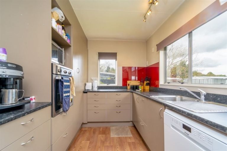 Photo of property in 8b Kupe Drive, Carterton, 5713