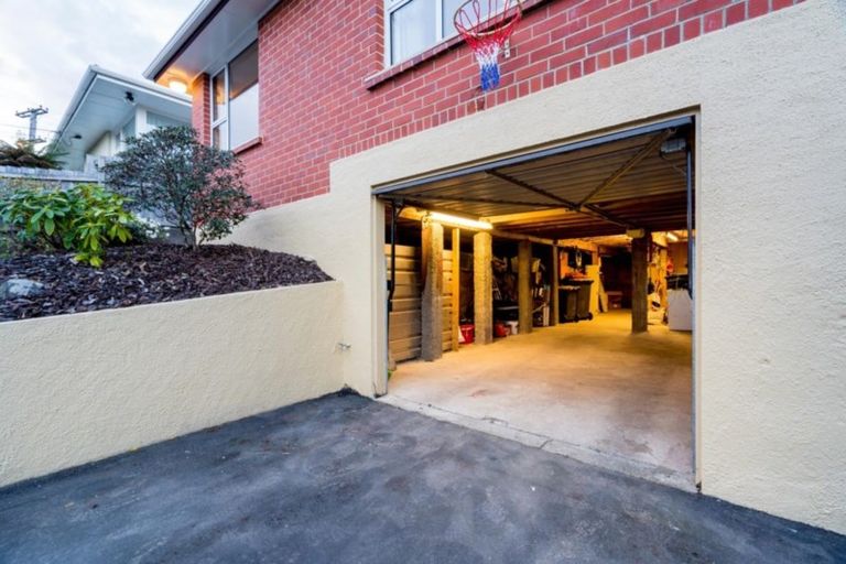 Photo of property in 109 Centennial Avenue, Helensburgh, Dunedin, 9010