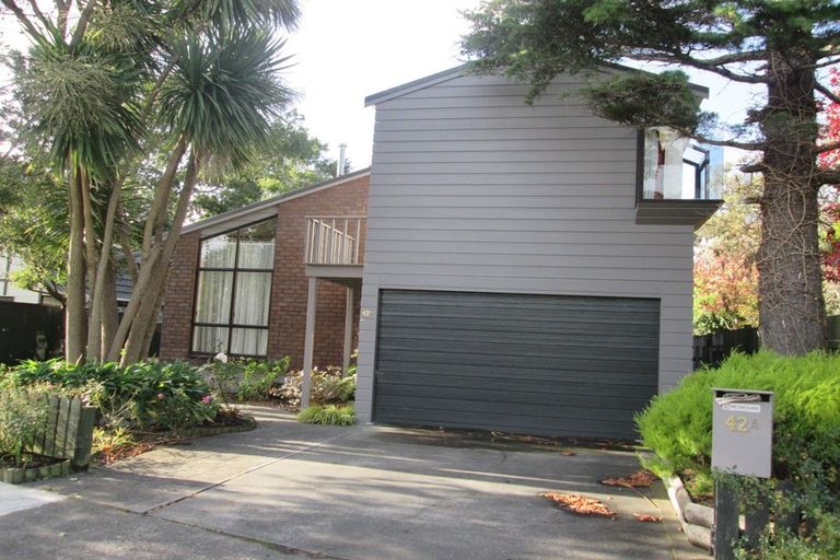 Photo of property in 42a Clifton Terrace, Fitzherbert, Palmerston North, 4410