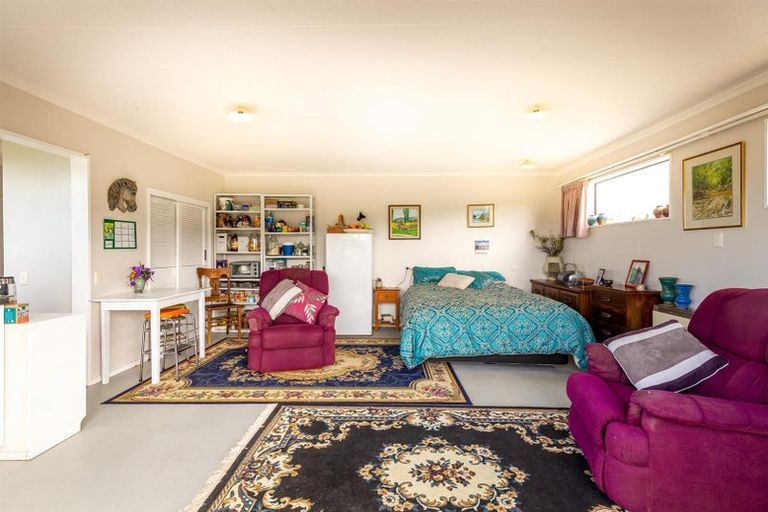 Photo of property in 27 Bakers Road, Waimate, 7978