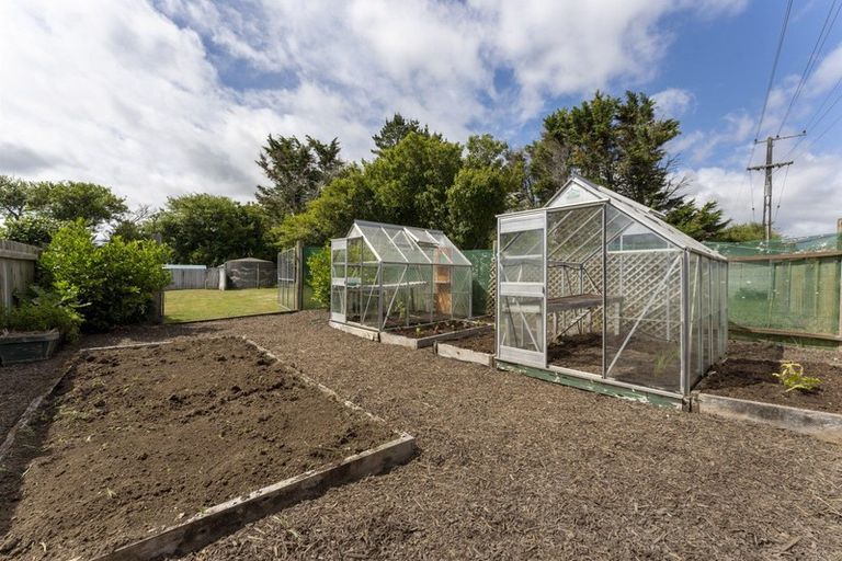 Photo of property in 211 Johns Road, Tariki, Inglewood, 4388