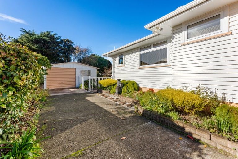 Photo of property in 36 Totara Park Road, Clouston Park, Upper Hutt, 5018