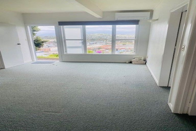 Photo of property in 14 Imperial Terrace, Melrose, Wellington, 6022