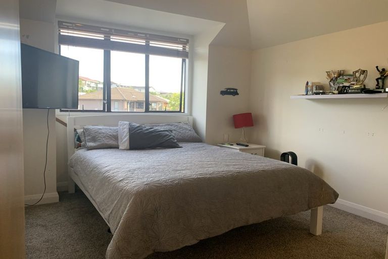 Photo of property in 44 William Bayes Place, Red Beach, 0932