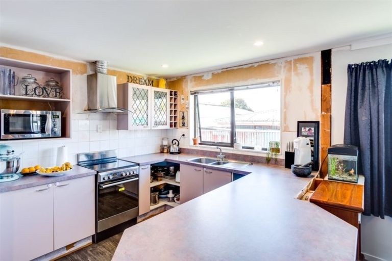 Photo of property in 15 Titoki Crescent, Pirimai, Napier, 4112