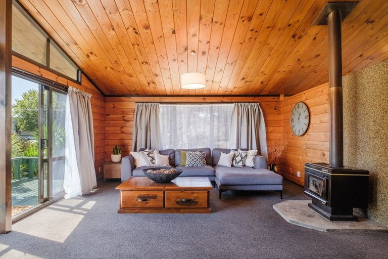 Photo of property in 40 Solander Street, Tolaga Bay, 4077